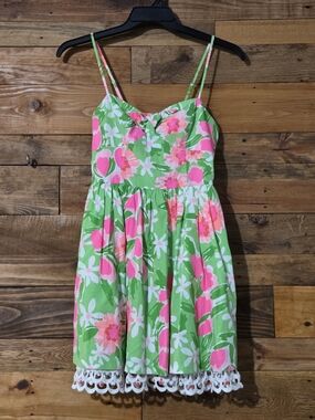 Lilly Pulitzer Floral Mini Dress Cutout Back Crochet Trim Preppy Resort Size 2